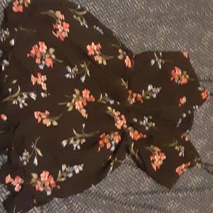 Floral romper 🌺🌻